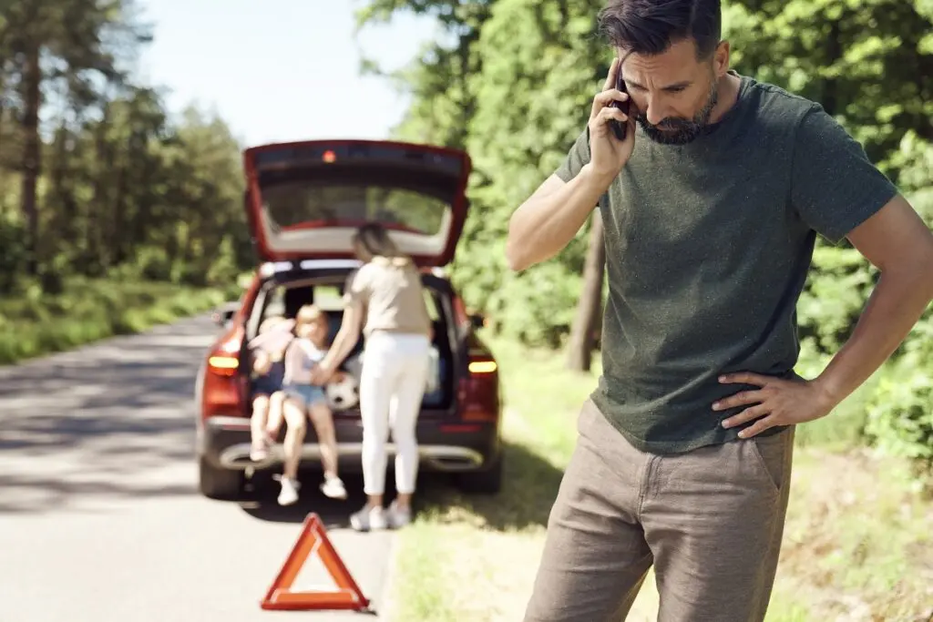 Accident în străinătate: cum se face constatarea și când acționează asigurarea