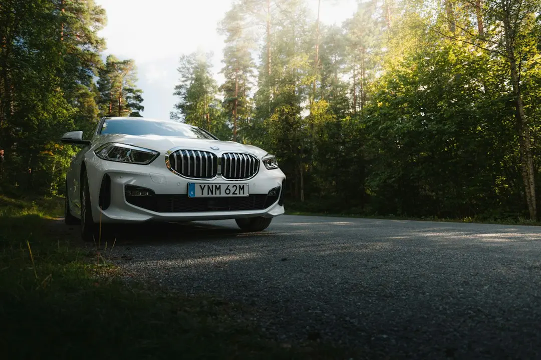 BMW iX7: primul SUV electric cu trei rânduri, debut în 2027