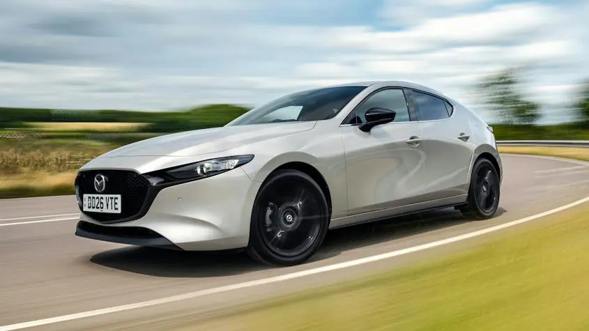 Mazda 3 2027: revizuire majoră cu design și tehnologie îmbunătățite